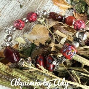 Red turquoise and carnelian bracelet